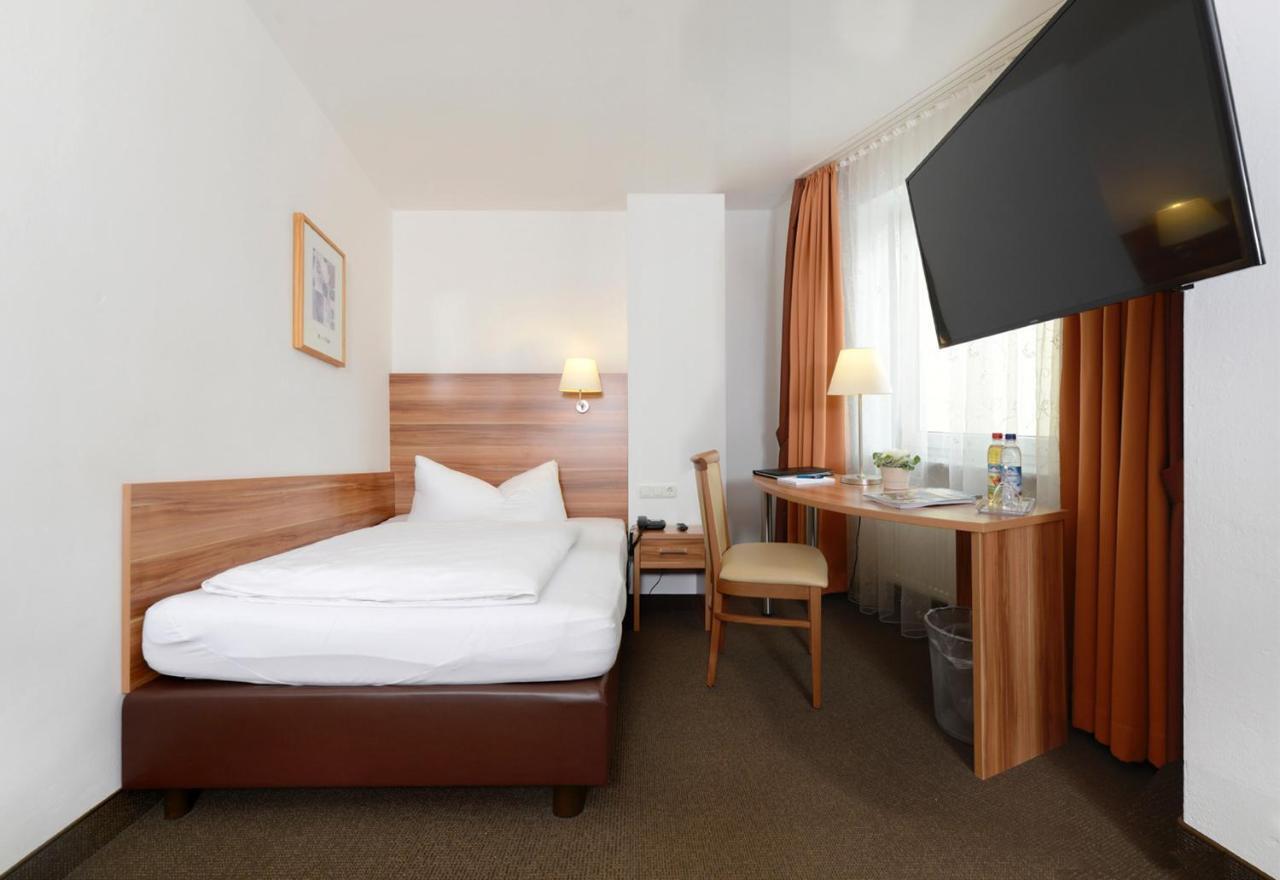 Hotel Bayerisch Meran Bad Feilnbach Exterior photo